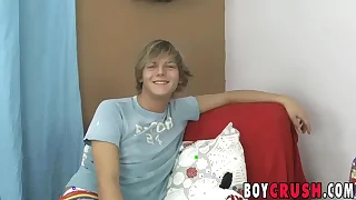 Twink gay Dillon Samuels receives blowjob while masturbating